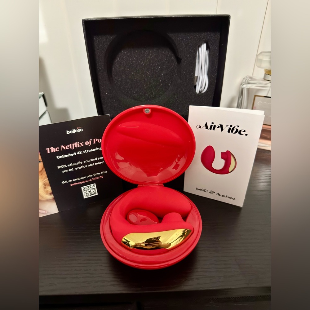 Red and Gold AirVibe by Belisoo